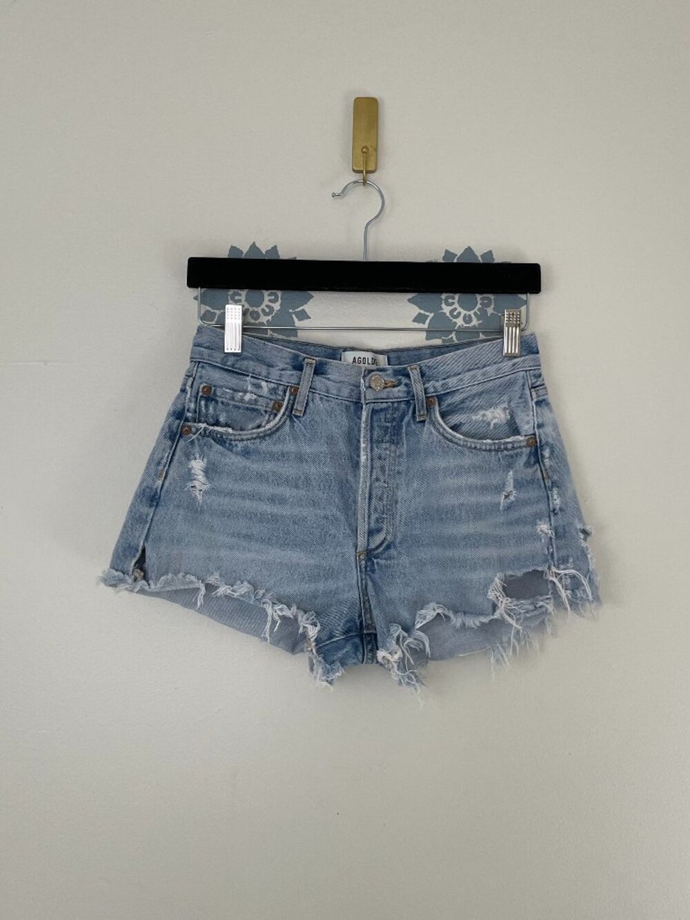 Agolde Parker Vintage Cut-Off Denim Shorts in Swapmeet Size 25